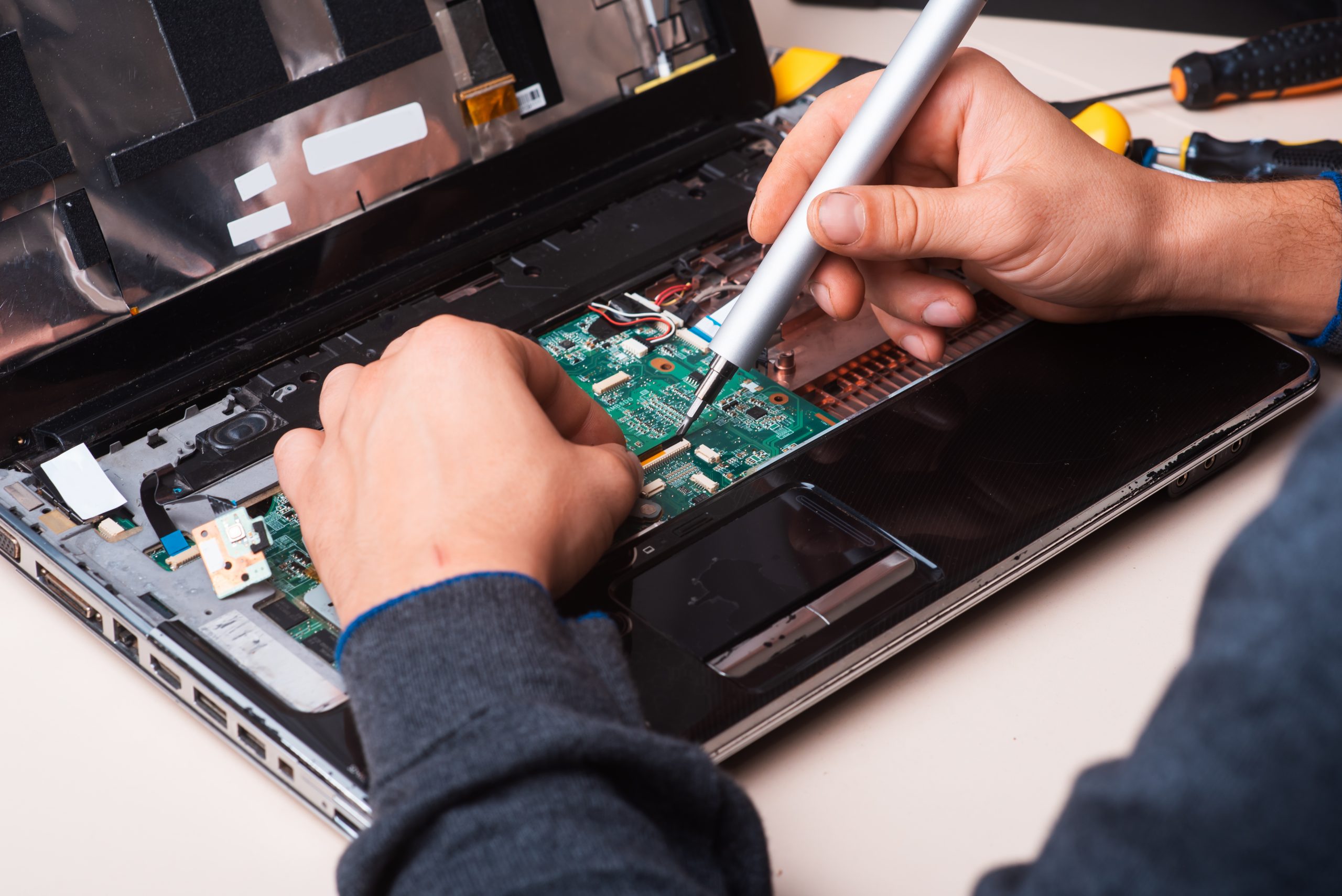 Laptop & Desktop Repair